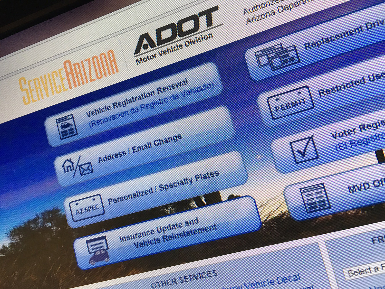 ADOT expands its live chat to cover more MVD services