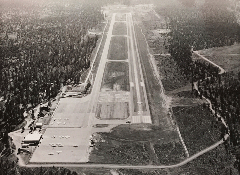 Old image of the Grand Canyon Airport