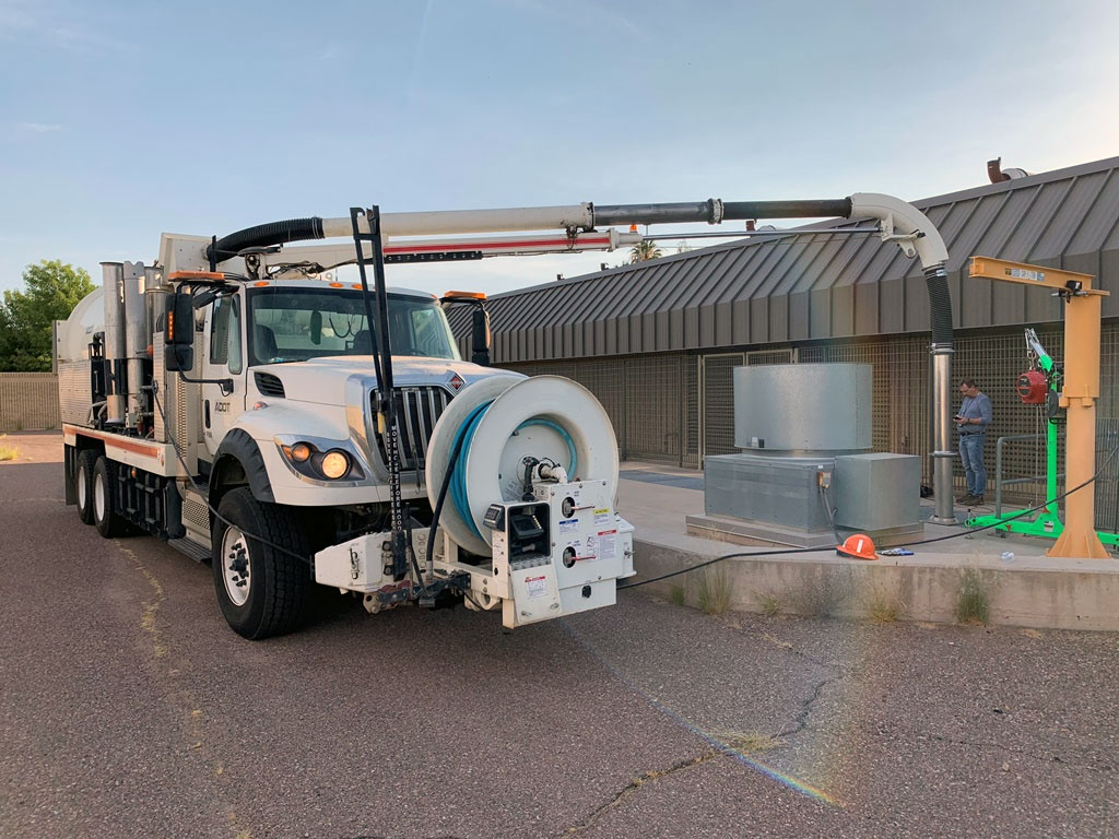 Hydrovac truck