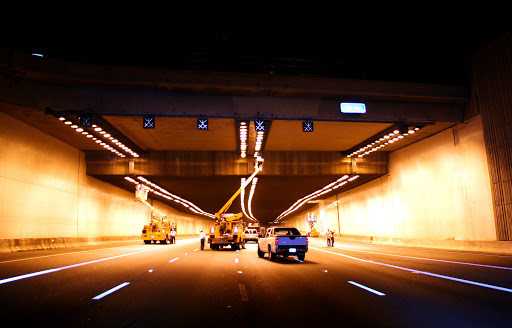Electrical work in Tunnel