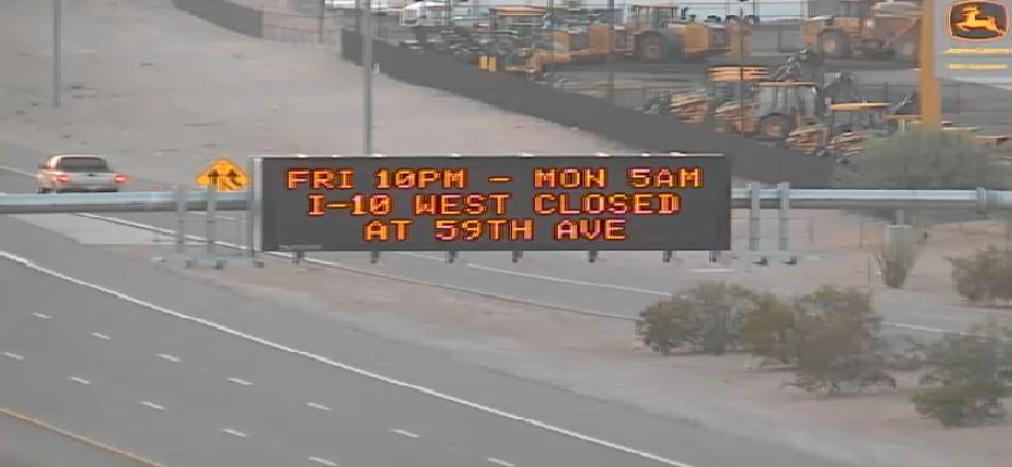 DMS messaging freeway sign with message