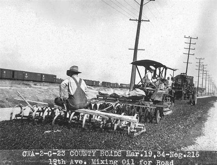 Old photo mixing oil for road