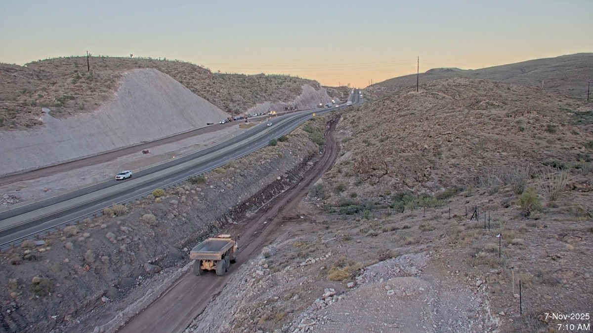 Building a new system-to-system interchange west of Kingman along US 93