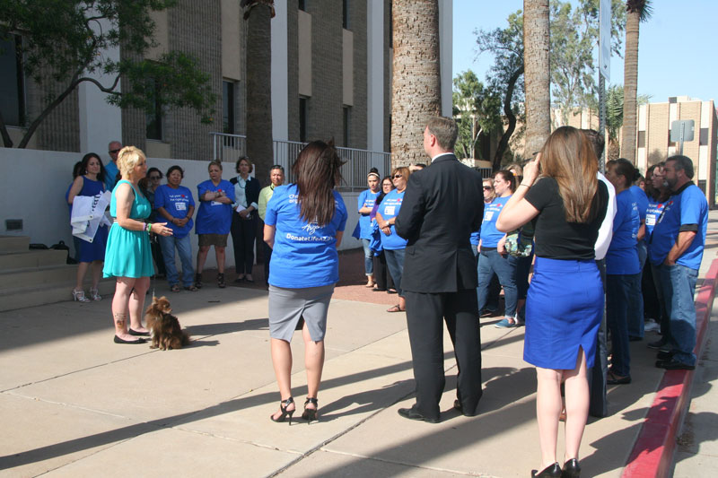 People at Donate Life event