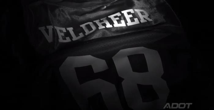 Back of Veldheer in uniform