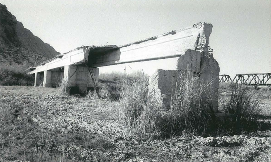 River bed view of Antelope Bridge ruins