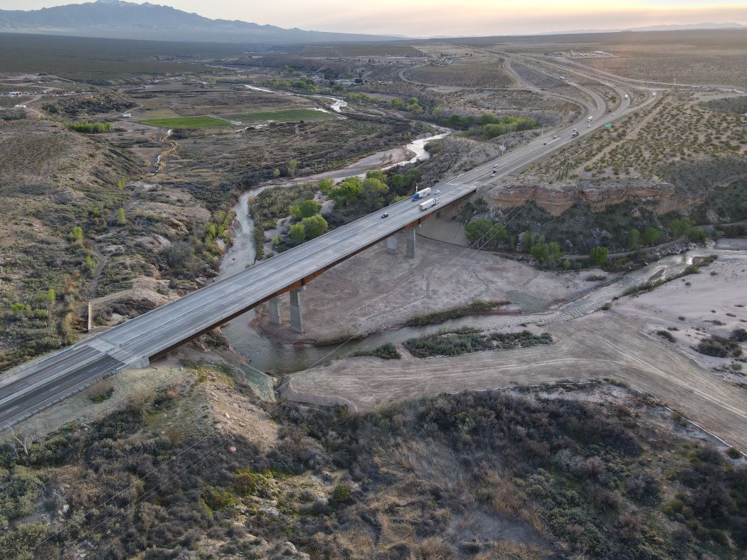 I-15 Bridge Number 1 is fully open to traffic in northwestern Arizona (Photo Credit: Kiewit Infrastructure) 2024