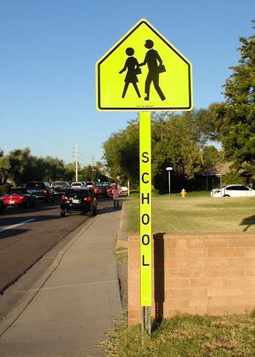 Pentagon School/Pedestrian Zone Crossing sign