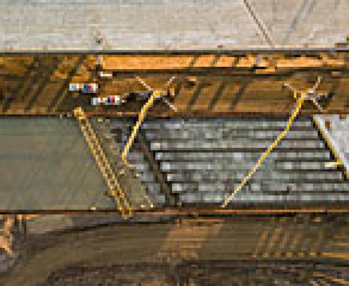 Bridge deck pour seen from above