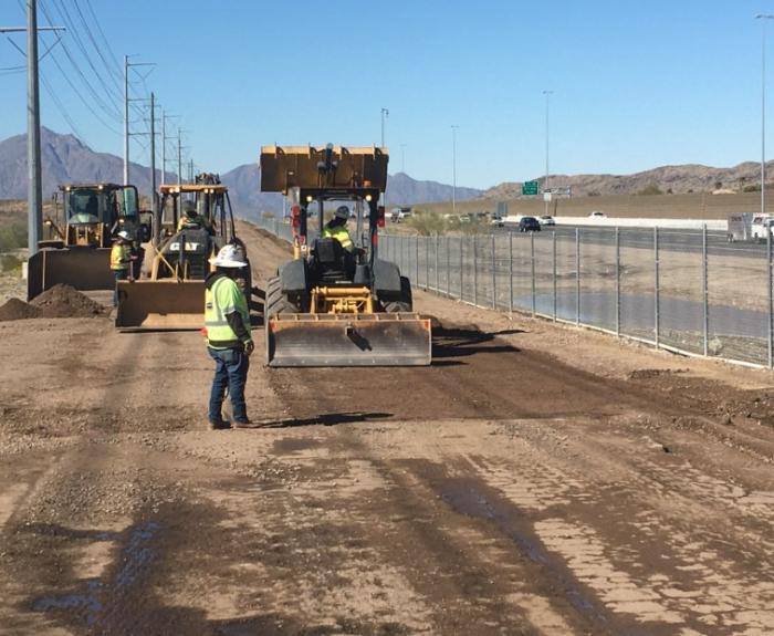 Work proceeds on South Mountain Freeway multiuse path