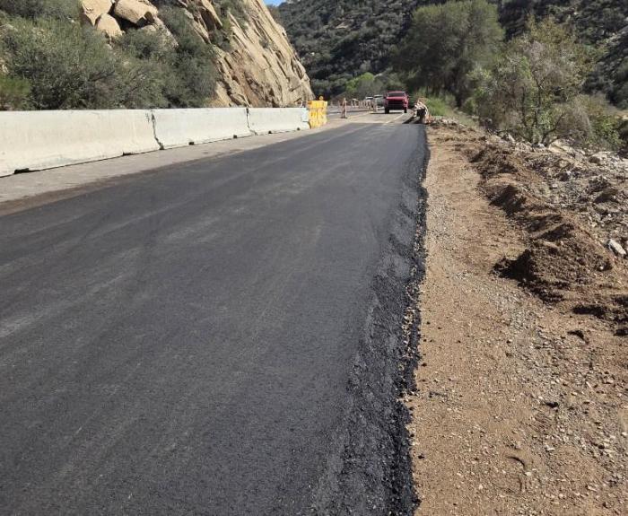 Photo of new pavement on US 60