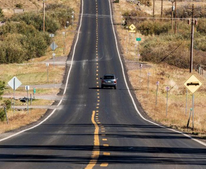 Freeway in Arizona showing fire truck sign