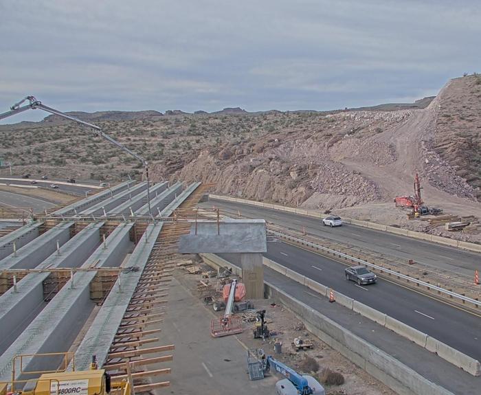 Construction of I-40 interchange with US 93 in Kingman