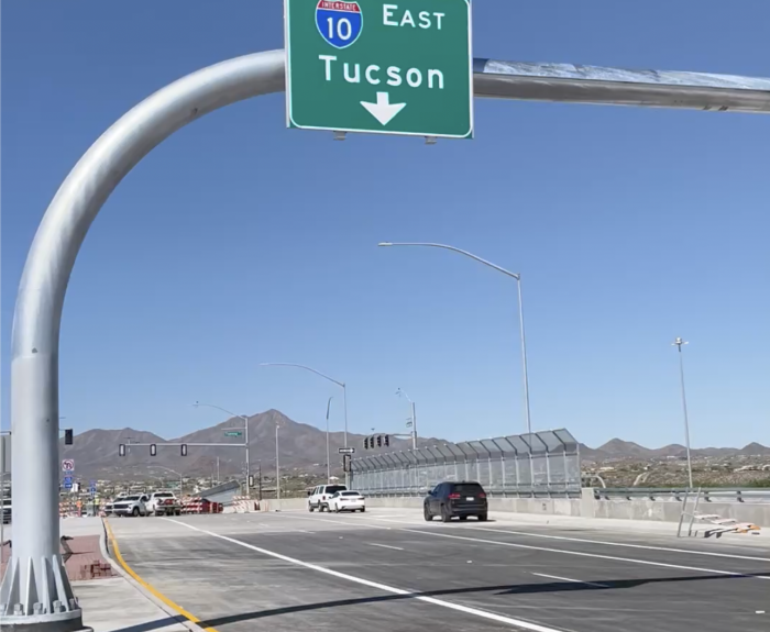 Photo of I-10 interchange at Sunset Links Road
