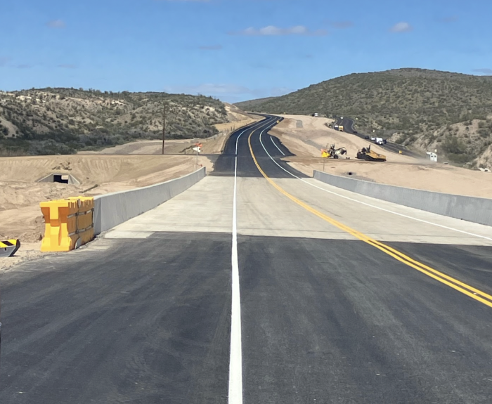 Photo of new US 93 bridge at Cane Springs Wash